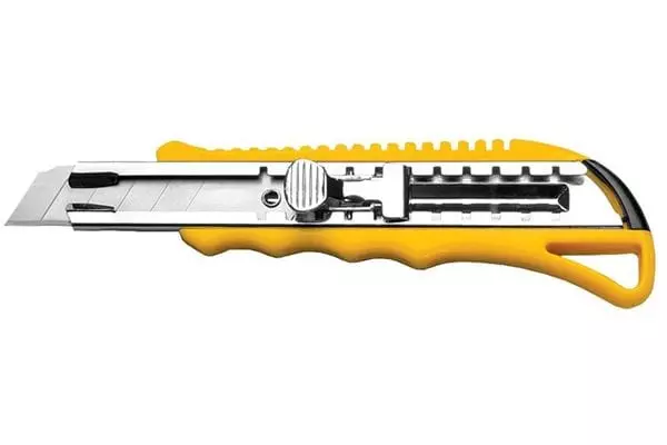 Peilis laužoma geležte išstumiamas Hardy