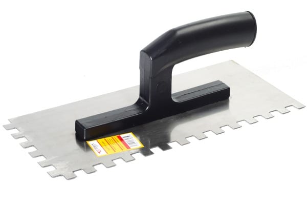 Trintuvė klijams dantyta