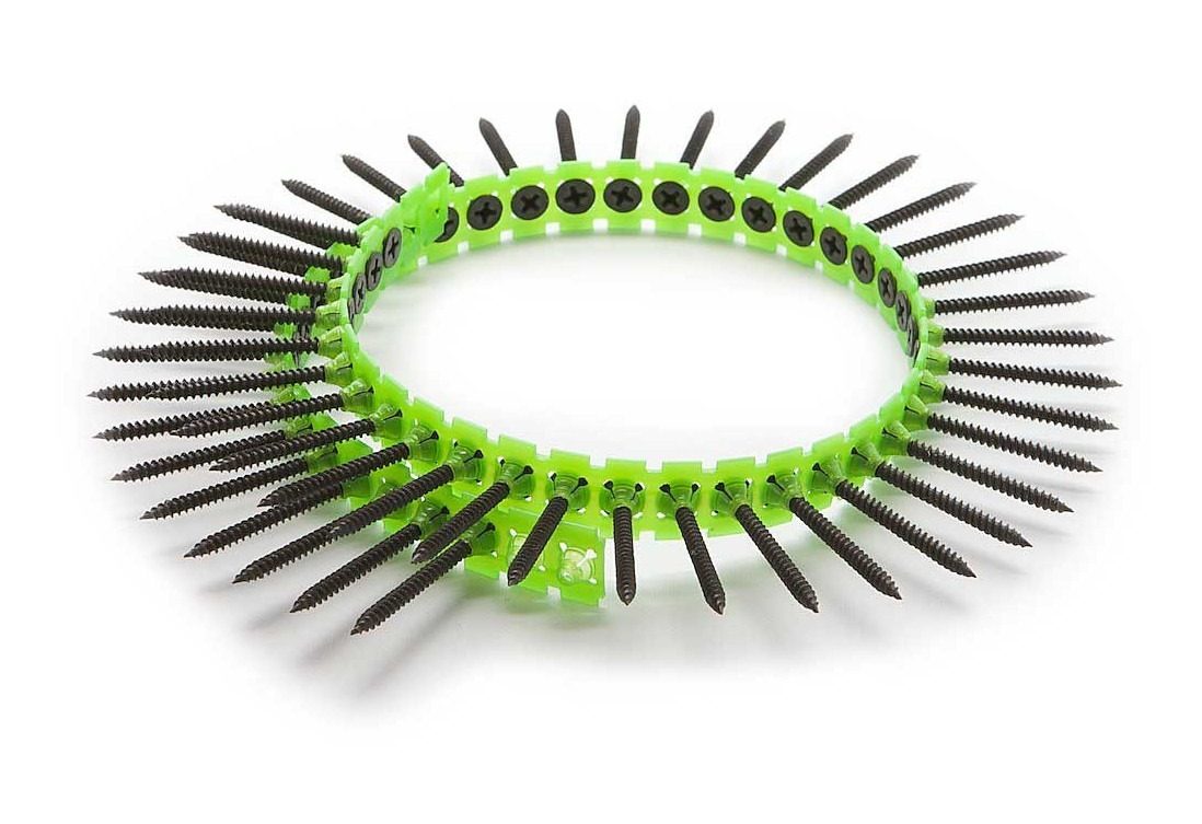 Sraigtai juostose gipsas/metalas